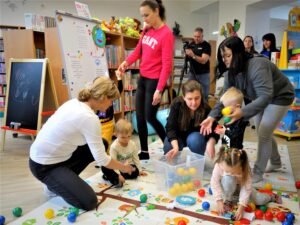 Každý měsíc probíhá na pobočce Bookstart