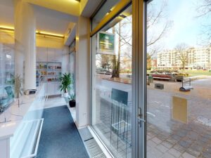 Informační centrum sídlí v budově Kina Centrum